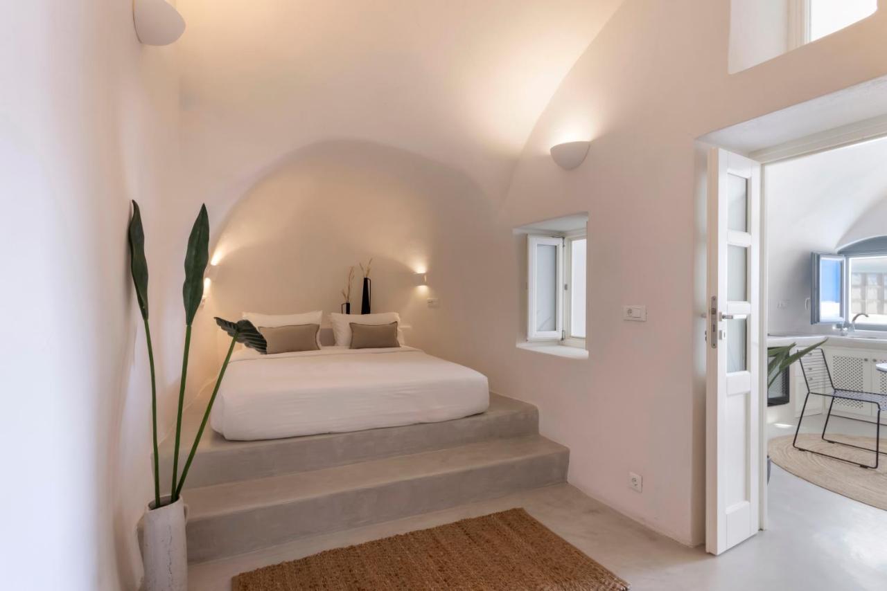 Bluedome Cavehouses By Otium Villas Oia  Exterior photo