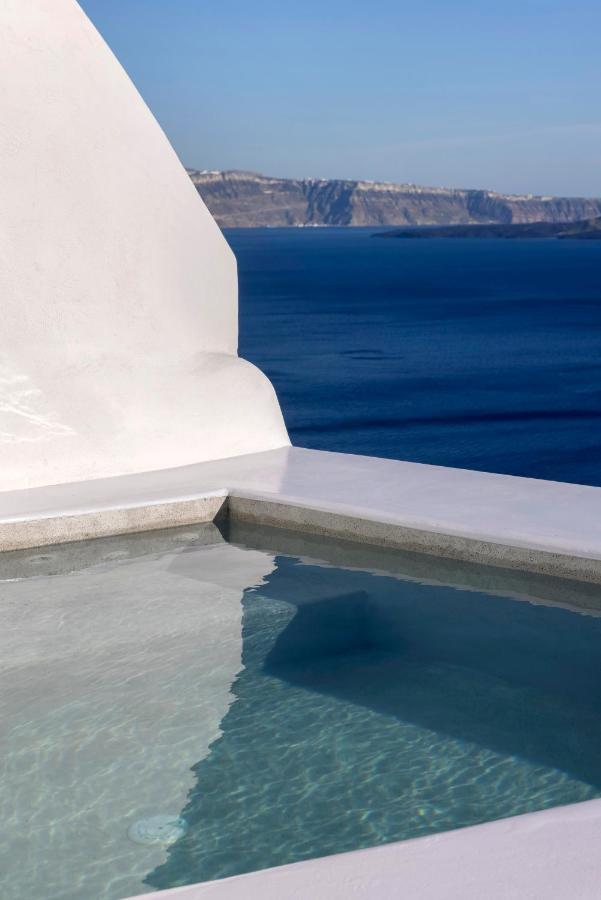 Bluedome Cavehouses By Otium Villas Oia  Exterior photo