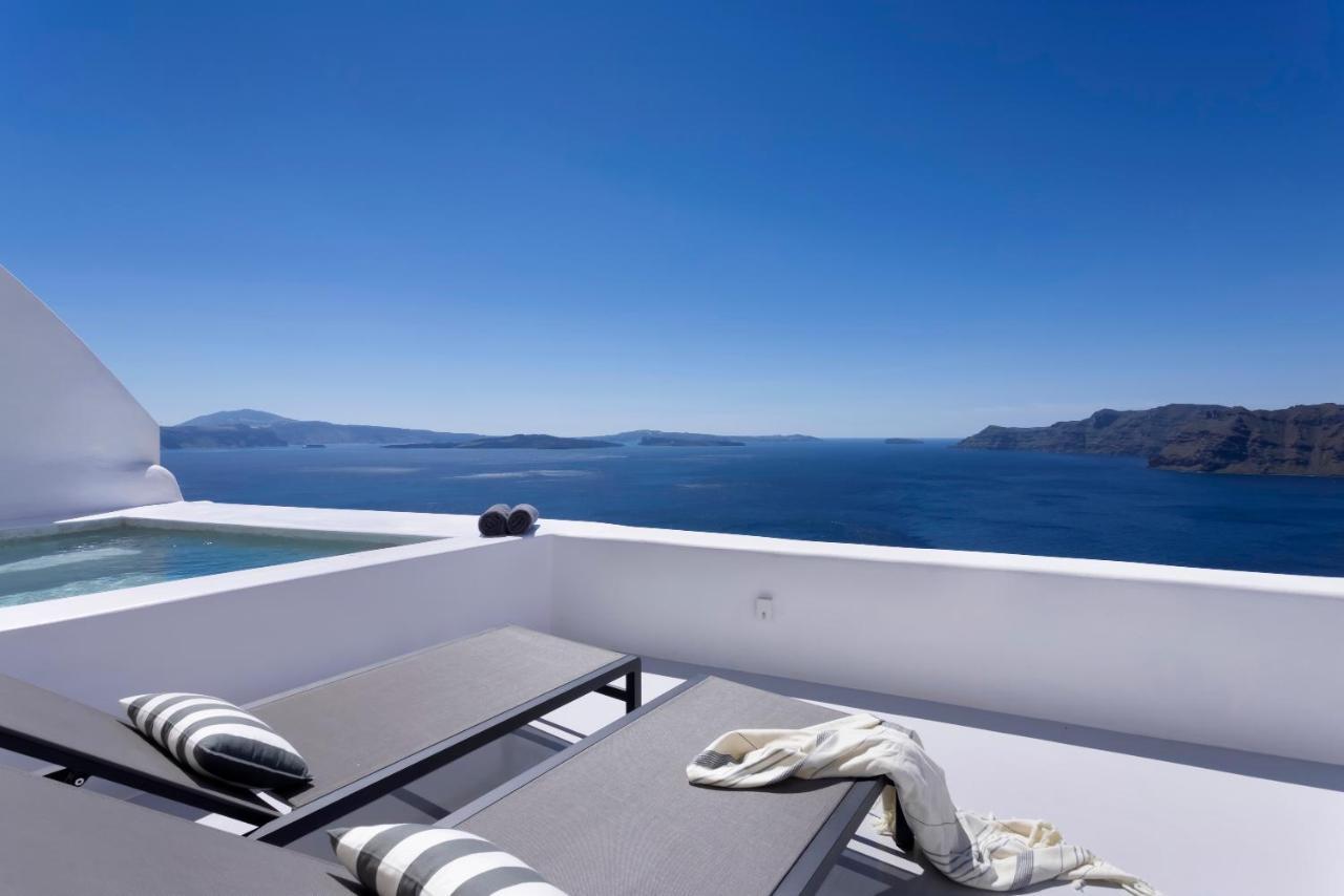 Bluedome Cavehouses By Otium Villas Oia  Exterior photo