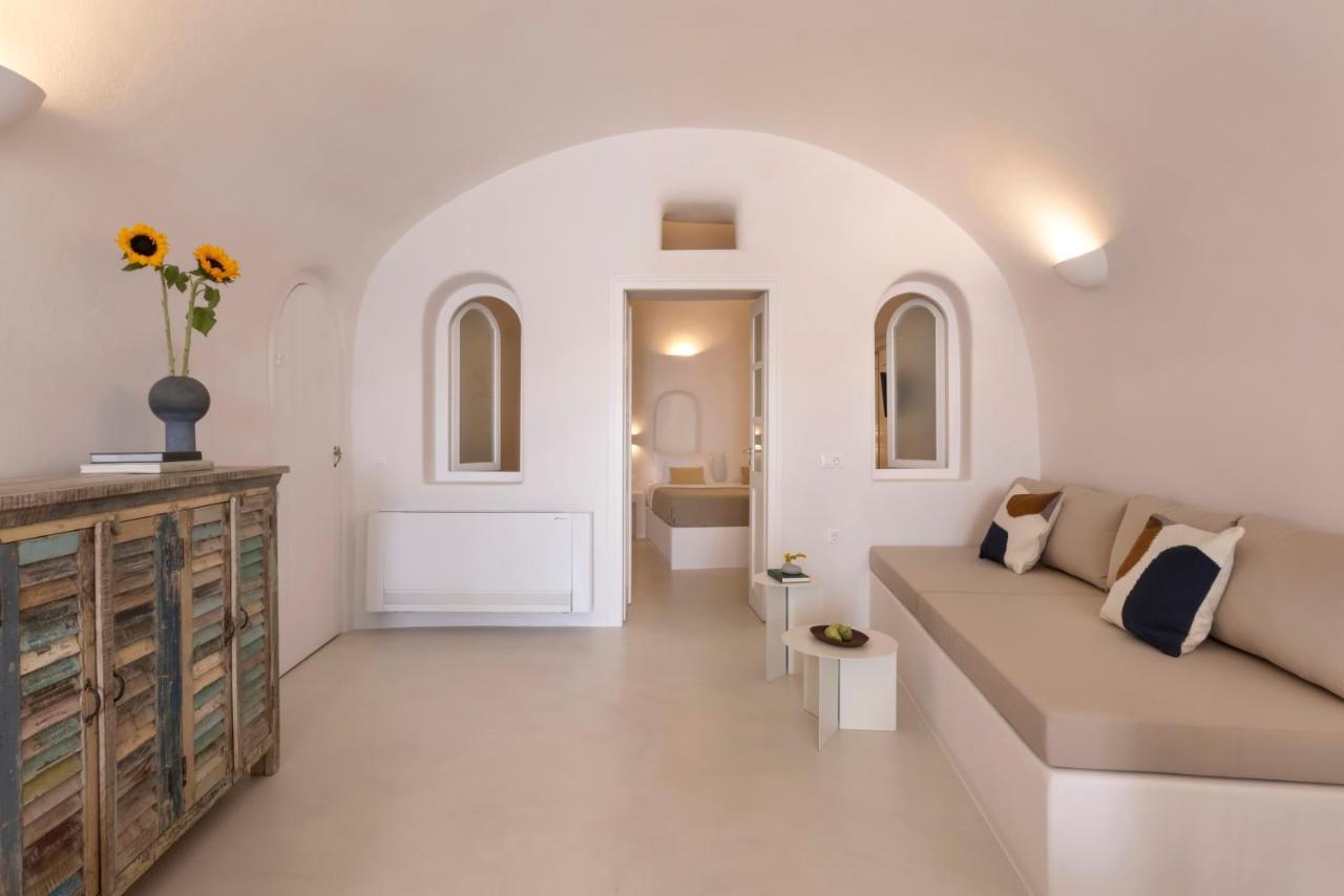 Bluedome Cavehouses By Otium Villas Oia  Exterior photo