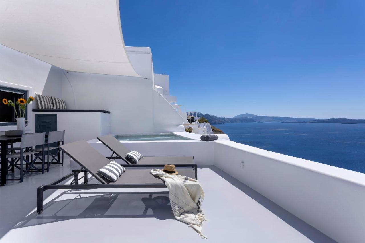 Bluedome Cavehouses By Otium Villas Oia  Exterior photo
