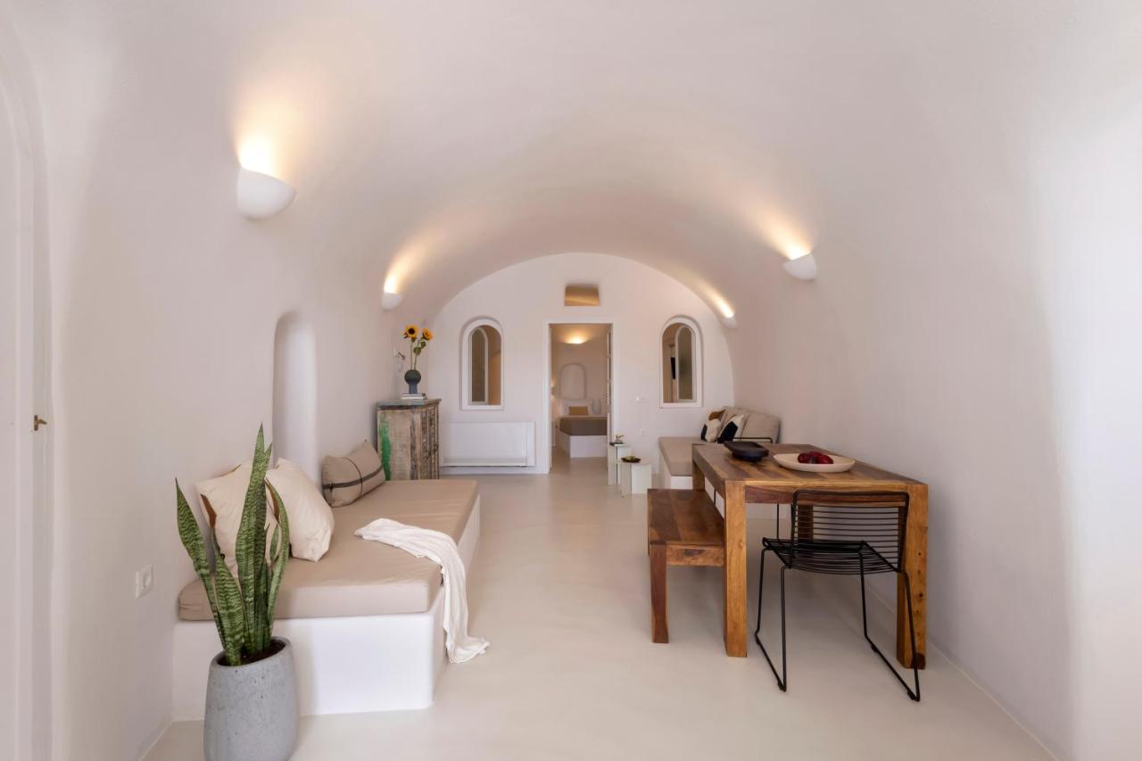 Bluedome Cavehouses By Otium Villas Oia  Exterior photo
