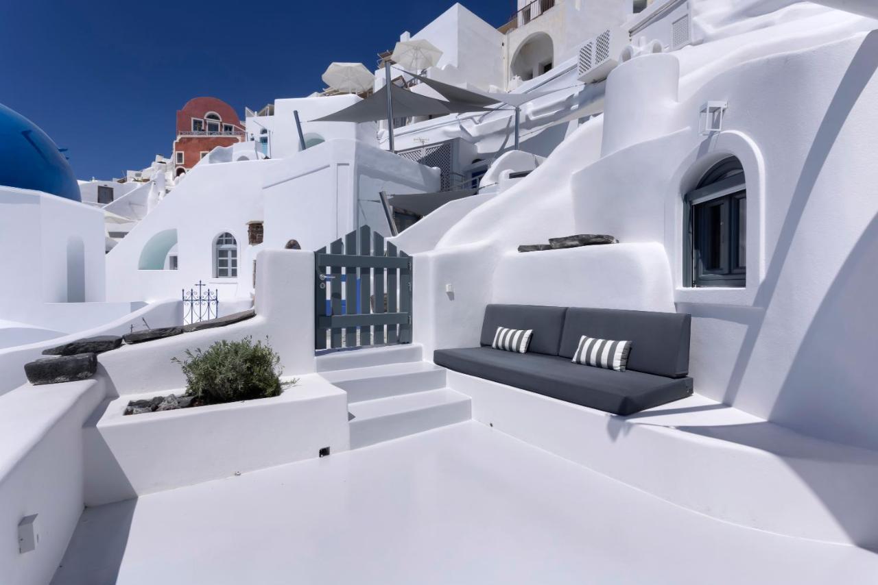 Bluedome Cavehouses By Otium Villas Oia  Exterior photo