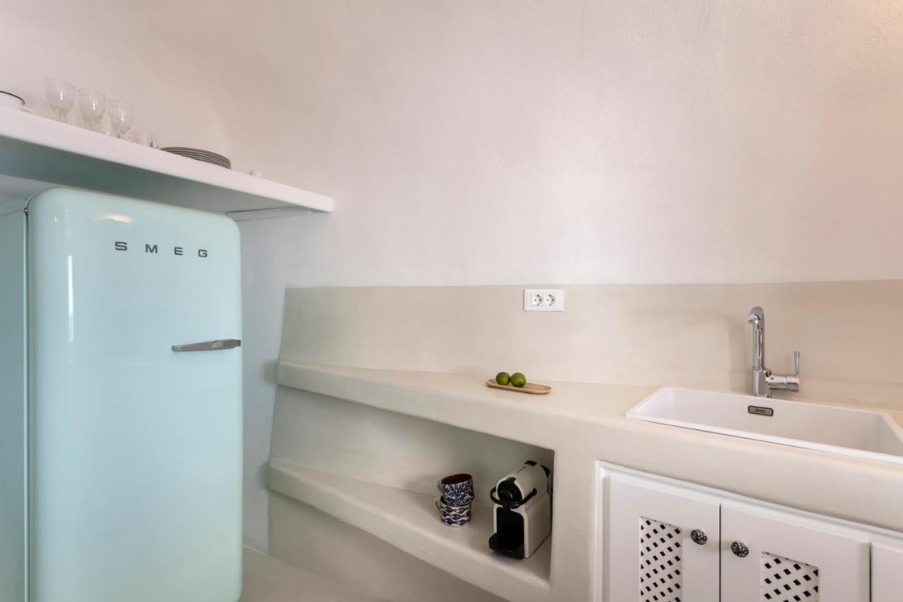 Bluedome Cavehouses By Otium Villas Oia  Exterior photo