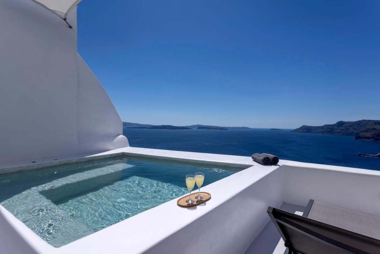 Bluedome Cavehouses By Otium Villas Oia  Exterior photo