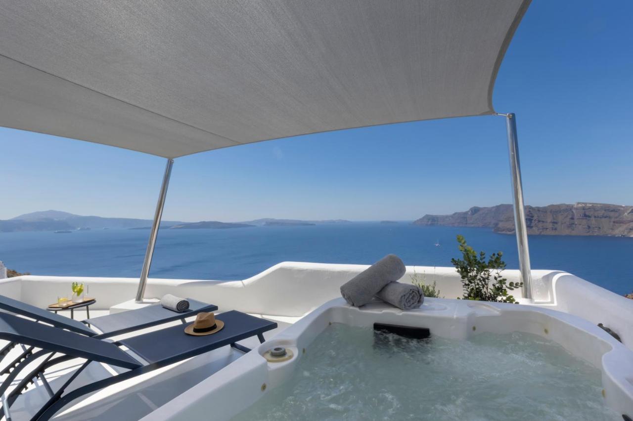 Bluedome Cavehouses By Otium Villas Oia  Exterior photo