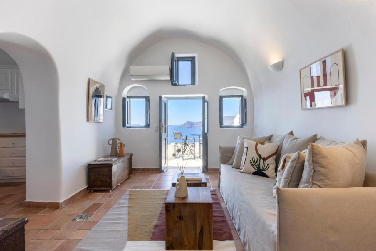 Bluedome Cavehouses By Otium Villas Oia  Exterior photo
